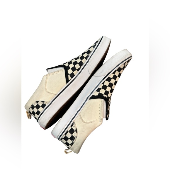 Vans | Classic Slip-On Checkerboard Shoe - Picture 2 of 4